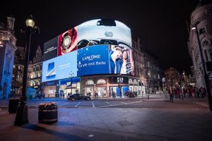 How Retailers Are Reinvesting in Store Associates