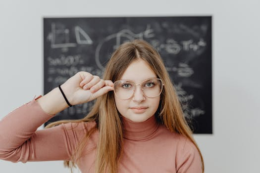 Smart Glasses That Fact-Check in Real-Time