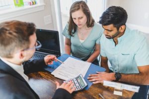 How Chatbots Are Streamlining Real Estate Customer Service