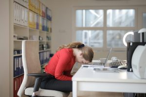 Sleep Tech Gadgets: Optimizing Rest with AI